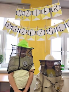 Akademia Pszczoły Bohatera._11